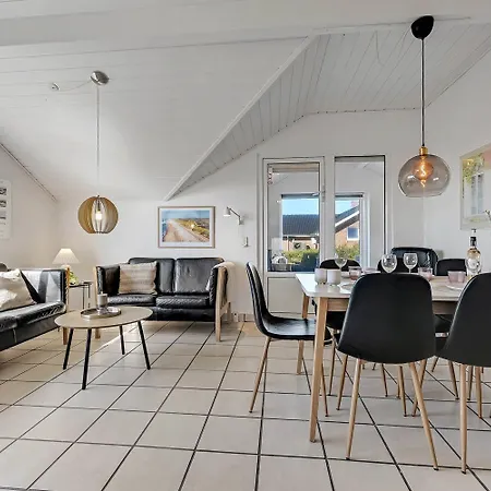 House With Whirlpool And Sauna - Sj517 Semesterbostad