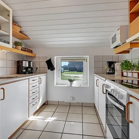 Сasa de vacaciones House With Whirlpool And Sauna - Sj517