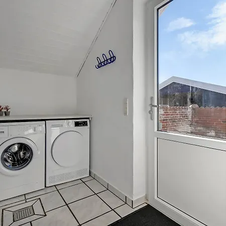 House With Whirlpool And Sauna - Sj517 Semesterbostad *